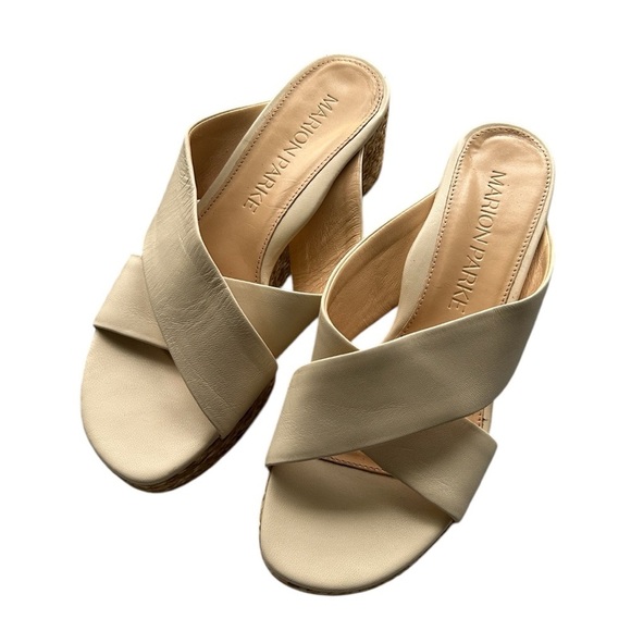 Marion Parke Bethany Wedge Bone Napa Leather New Excellent Italy $595. Size 7.5 - Picture 12 of 12